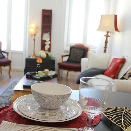 New: Charming Duplex Principe Real * Lissabon